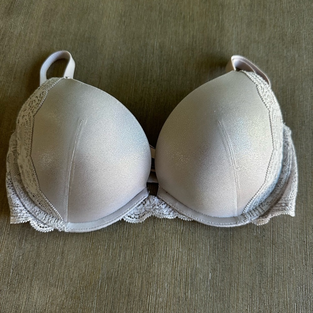 Victoria's Secret dream angels sparkle and Lace Accent Bra in soft gray 32d